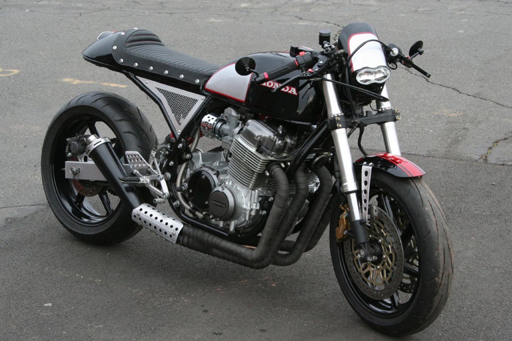 Honda CB стритфайтер